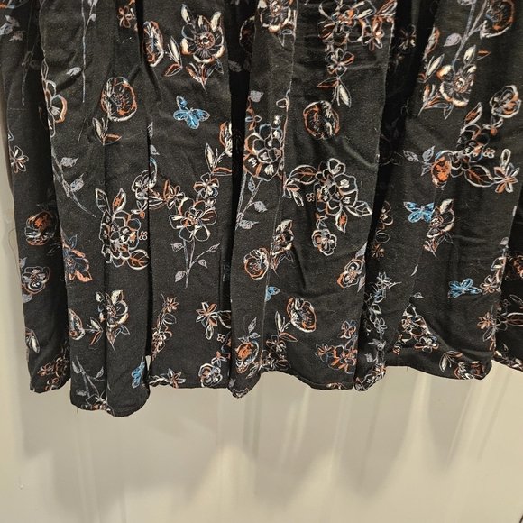 Torrid Plus Size Dress 4x Multi-Color Floral Print Challis Lace Up Short Sleeve - Picture 12 of 13